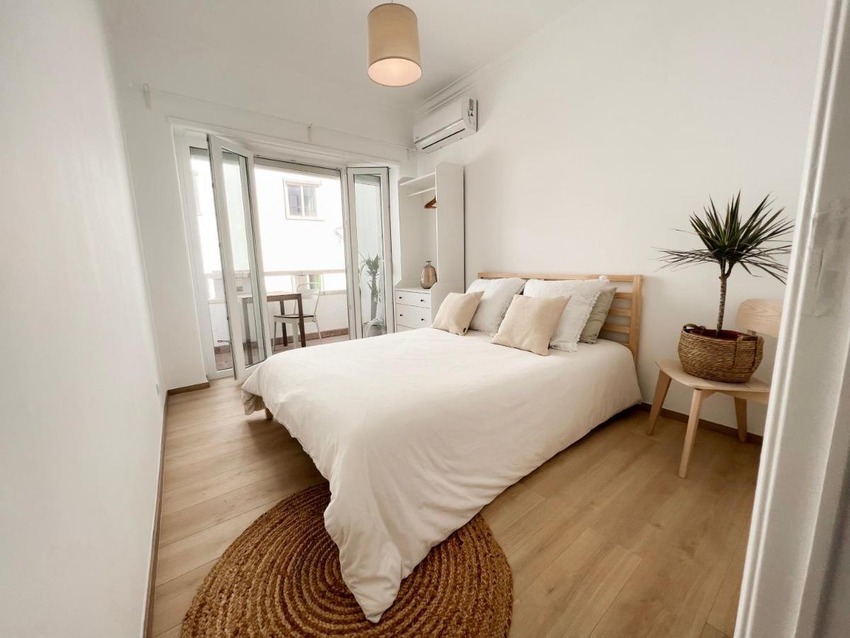 Capitao Ribeiro Surf House Apartment Costa de Caparica Luaran gambar